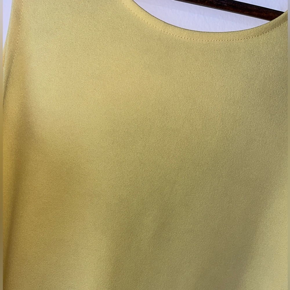 Mango yellow back vent dress size XS (feels like an S) - Picture 12 of 12
